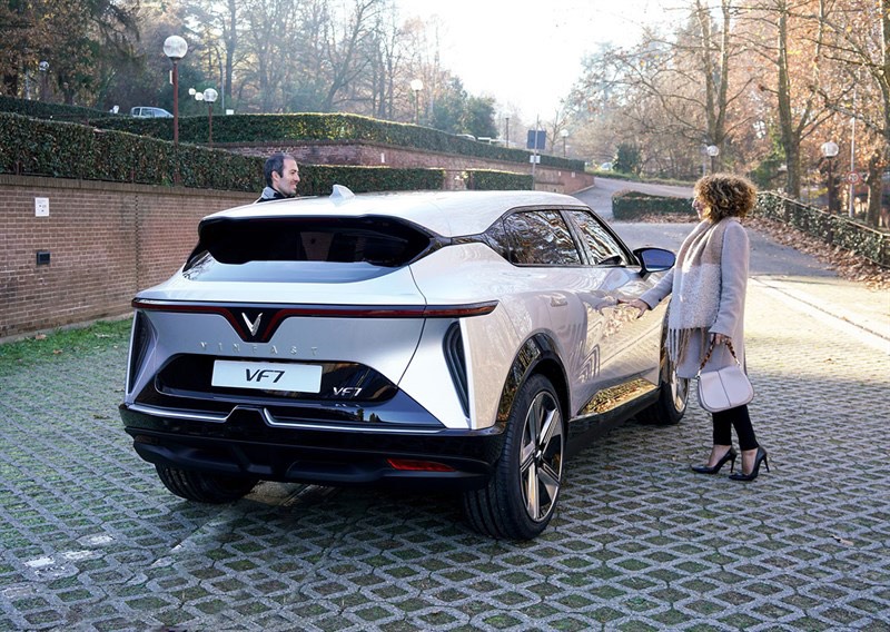 Cách Điều Chỉnh Tư Thế Ngồi Lái Ô Tô Đúng Chuẩn Cho Mọi Tài Xế